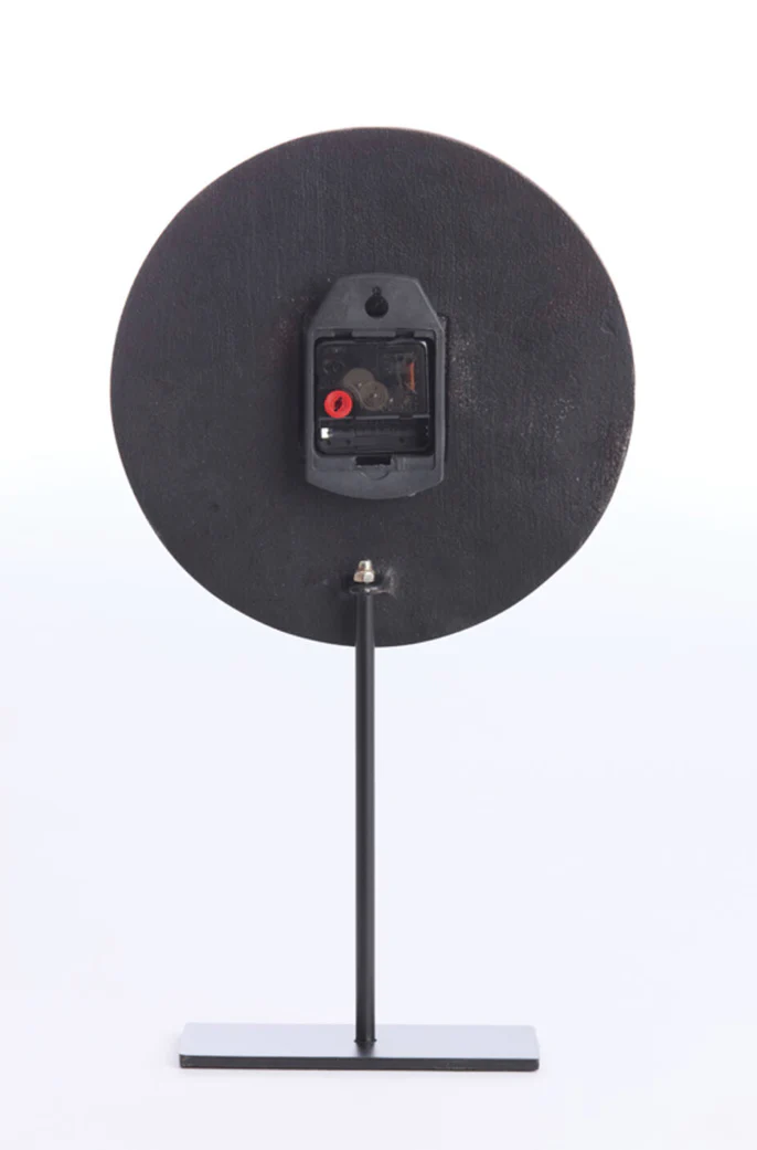 Gwenna clock on base - Image 3